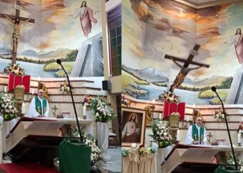Una cruz cayó sobre un sacerdote mientras celebraba misa y murió