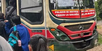Usuarios denuncian pésimo servicio de la Línea 28