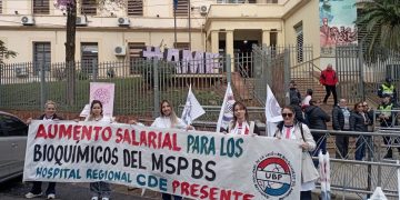 Bioquímicos anuncian huelga nacional del 26 al 28 de octubre