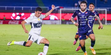 Olimpia y Nacional se frenan mutuamente con un empate