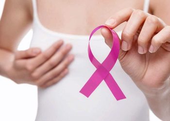 Salud Pública insta a realizar controles para detectar a tiempo el cáncer de mama y cuello uterino