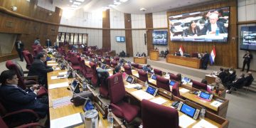 Sancionan acuerdo para viajar entre Paraguay y Catar sin visa