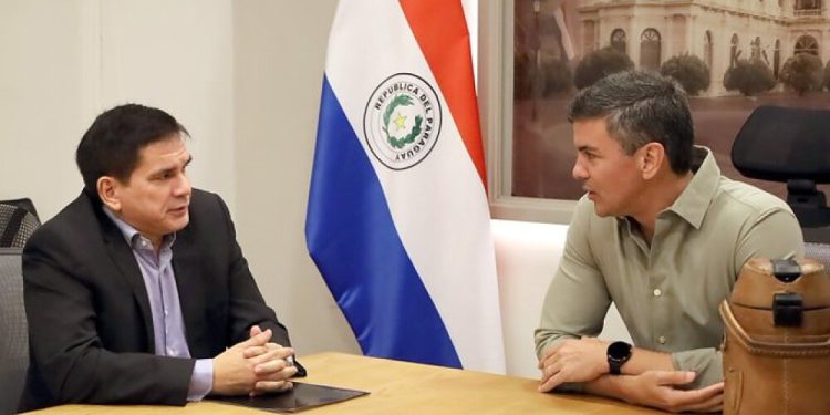 Peña mantiene a Baruja en el gabinete y condiciona una eventual salida a su candidatura