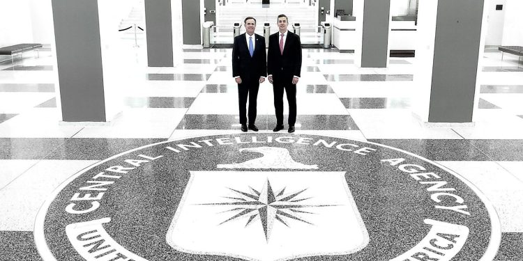 Santiago Peña se reunió con el director de la CIA