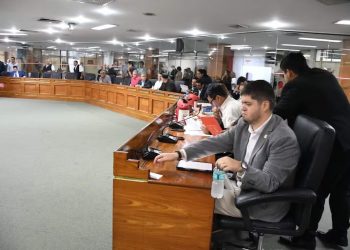 Junta aprueba en tiempo récord presupuesto que compromete gestión de Soledad Núñez