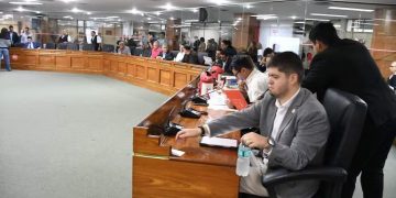 Junta aprueba en tiempo récord presupuesto que compromete gestión de Soledad Núñez