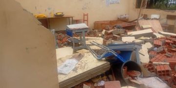 Temporal causó daños y derrumbó parte del techo de una escuela en Canindeyú