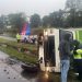 Aparatoso vuelco de camión en Yguazú