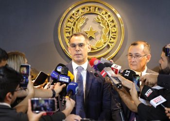 Miembros del Directorio del BCP niegan ocultamiento y expresan preocupación por filtraciones