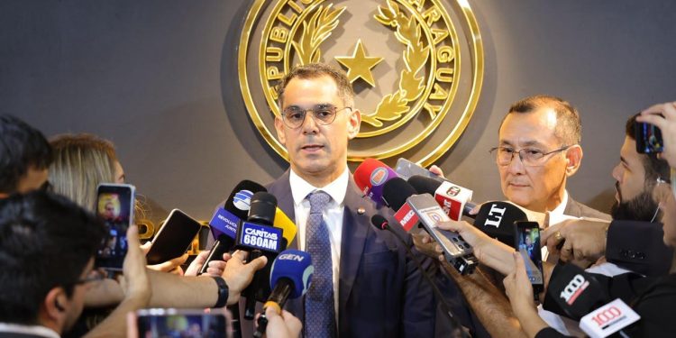 Miembros del Directorio del BCP niegan ocultamiento y expresan preocupación por filtraciones
