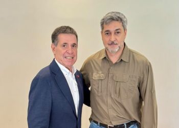Horacio Cartes se reúne con Mario Abdo Benítez tras la ruptura oficialista