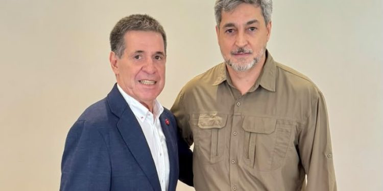 Horacio Cartes se reúne con Mario Abdo Benítez tras la ruptura oficialista
