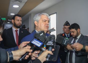 “Me dolió la foto”: Riera toma distancia de Cartes y ratifica lealtad a Peña
