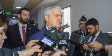 “Me dolió la foto”: Riera toma distancia de Cartes y ratifica lealtad a Peña