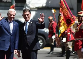Tras 71 años, un presidente chileno visita Bolivia