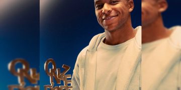 Kylian Mbappé recibe el premio Onze de Oro a una semana de la Gala del Balón de Oro