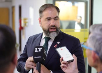 Ministerio de Justicia defiende aumento presupuestario
