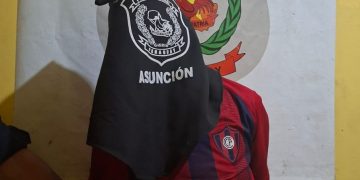 Detienen a una mujer tras apuñalar a su pareja sentimental en Asunción