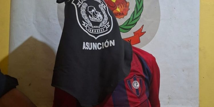 Detienen a una mujer tras apuñalar a su pareja sentimental en Asunción