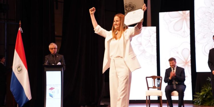 Proclaman a Soledad Núñez y a 24 concejales para el nuevo periodo municipal en Asunción