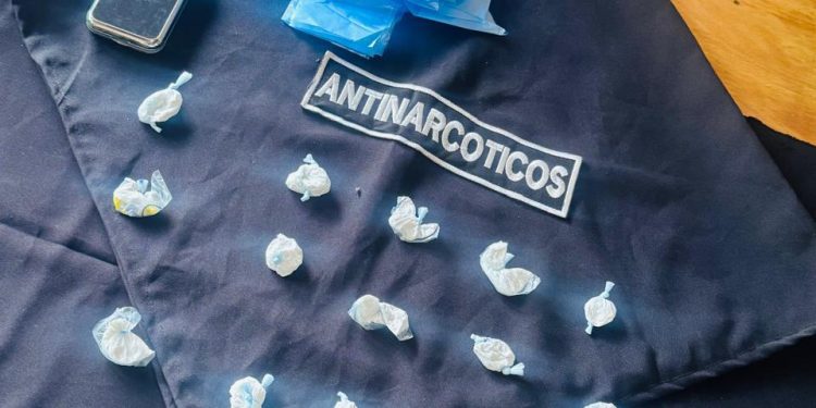 Detienen a una joven tras allanamiento por microtráfico en Mariano Roque Alonso