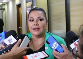 Hermana de Zenaida Delgado niega transferencias de G. 150 millones y amenaza con querellar a periodistas