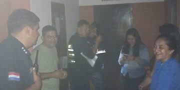 Policía intervino ante intento de ingreso a un aula lacrada donde estaban las urnas