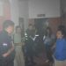 Policía intervino ante intento de ingreso a un aula lacrada donde estaban las urnas