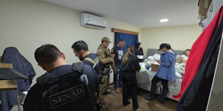 Caso Narcojet: SENAD realizó cuatro allanamientos y detuvo a tres personas