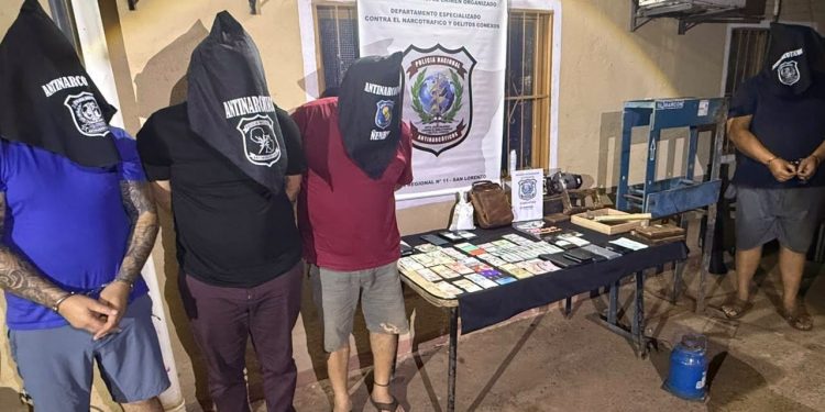 Detuvieron a cuatro hombres e incautaron precursores químicos