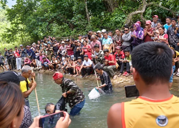 Dos agricultores murieron tras competir bajo el agua por una disputa de tierras