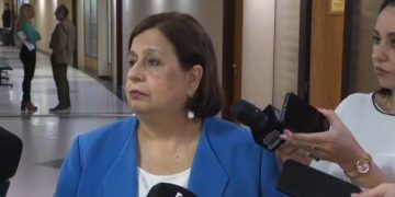 Esperanza Martínez: «ellos son hoy la bolsa de gatos»