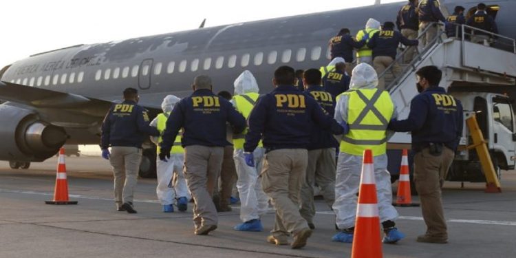 Kast reportó que 1.874 extranjeros han sido expulsados de Chile este año