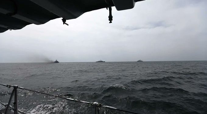 Dos barcos fueron atacados por drones en el mar Negro; uno se hundió