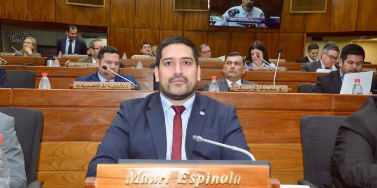 Extinguen causa por homicidio culposo contra diputado tras acuerdo reparatorio