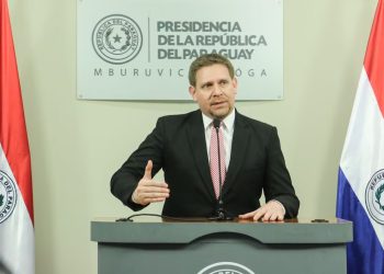 Imputan a extitular de Petropar por enriquecimiento ilícito y a su exesposa por lavado