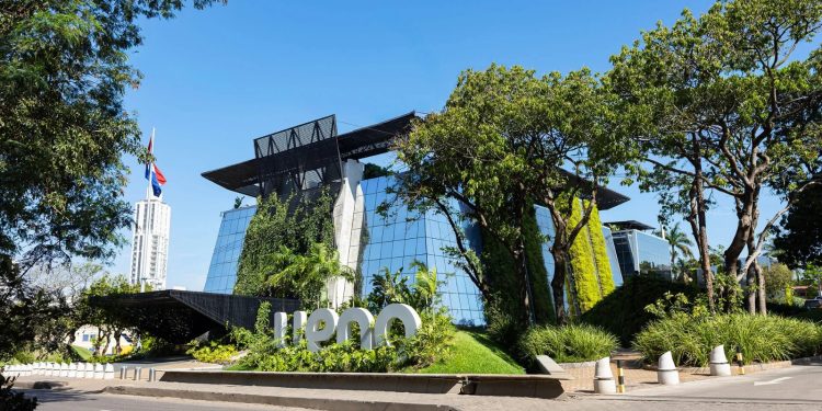 ueno bank anuncia capitalización de USD 100 millones y descarta fondos del IPS