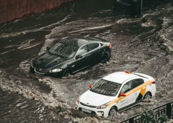 Fuertes lluvias dejan dos muertos y graves inundaciones en España
