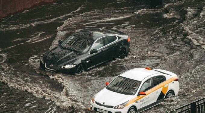 Fuertes lluvias dejan dos muertos y graves inundaciones en España