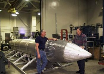 Qué es la «madre de todas las bombas» que EE.UU evalúa usar contra Irán