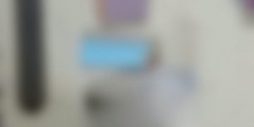 Hallaron bolsita con presunta marihuana en la mochila de un alumno