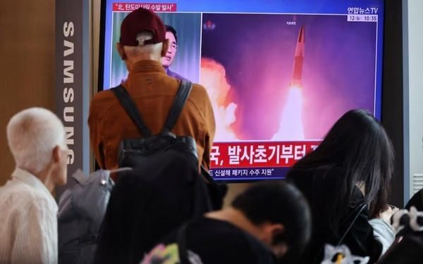 Kim Jong-un presentó un misil capaz de alcanzar EE.UU