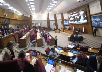 Media sanción al proyecto de ley que prohíbe el matrimonio antes de los 18 años