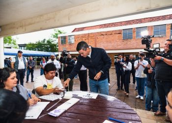 «Tenemos que celebrar la solidez del sistema electoral», afirma Santiago Peña