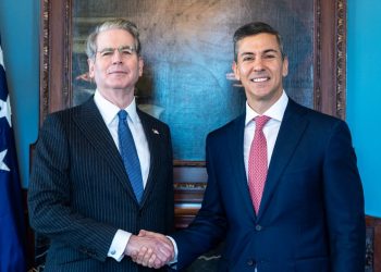 Peña se reúne con el secretario del Tesoro de EE. UU. en Washington