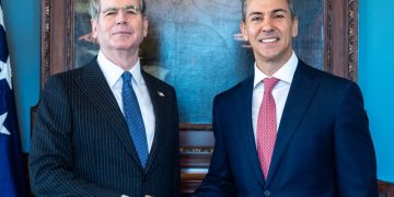 Peña se reúne con el secretario del Tesoro de EE. UU. en Washington