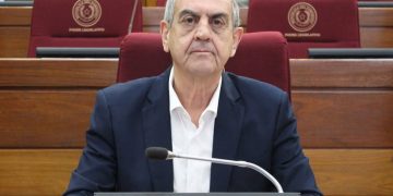 Comisión dictamina a favor de reducir la carga horaria a bioquímicos y farmacéuticos del IPS
